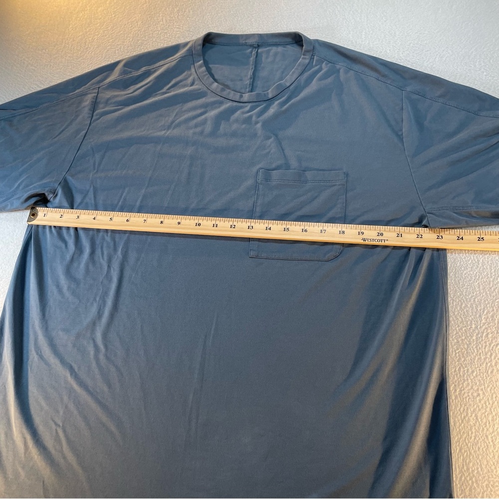 Lululemon Mens Activewear Chest Pocket T Shirt - Picture 9 of 9